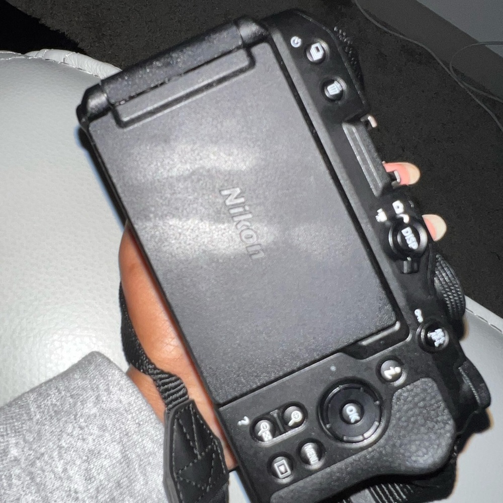 Nikon z30